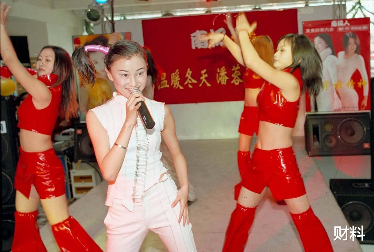 财料|国人被它“骗了”12年，家喻户晓后关停工厂，“卖吊牌”年入39亿