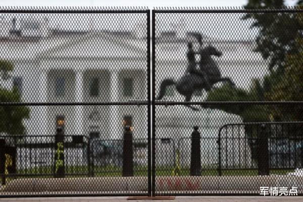 「美国」特朗普遭军方叛变，白宫或将被包围，美施压盟友出钱在全世界开火