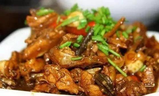 食材|让家人多吃两碗饭的家常菜，好吃到嘴角流油，喷香不腻，真解馋