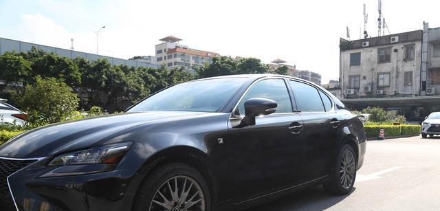 #丰田#丰田最失败的一款车，全系2.0T加后驱，即便停产都没降价，可惜了