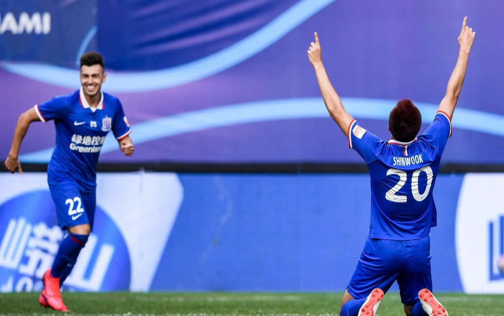 江苏苏宁|央视现场直播！大连赛区迎强强对话，苏宁战申花欲捍卫榜首！