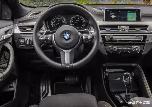 奥迪Q3|又一豪车扛不住了！自带8个宝马车标，廉价入华跌至18万，要啥奥迪Q3？