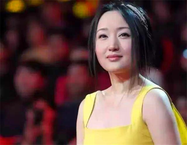 杨钰莹|被赖昌星毁掉前途的女星，一个是甜歌天后，一个曾获国家一级演员