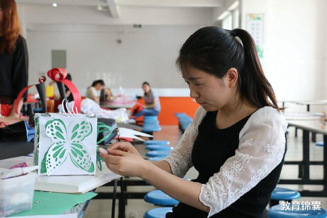 大学|三个师范类专业，曾是高考“捷径”，如今被“看好”，春天到了？