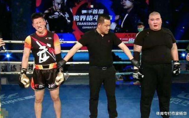 武林风：刘二狗280斤保镖吊打武林风专业拳手，网友：这胖子街斗肯定厉害