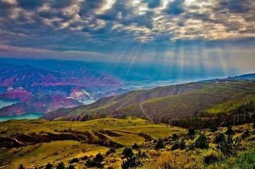 柴达木盆地：神秘的柴达木盆地，为什么被封为“聚宝盆”？