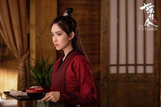 陈情令|《陈情令》捧红一众男星，却唯独毁了她，原因竟是自己“作死”？