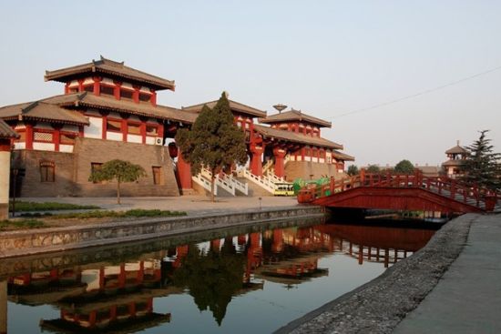 「秦始皇」中国最大的烂尾工程，却被联合国评为世界奇迹，堪称天下第一