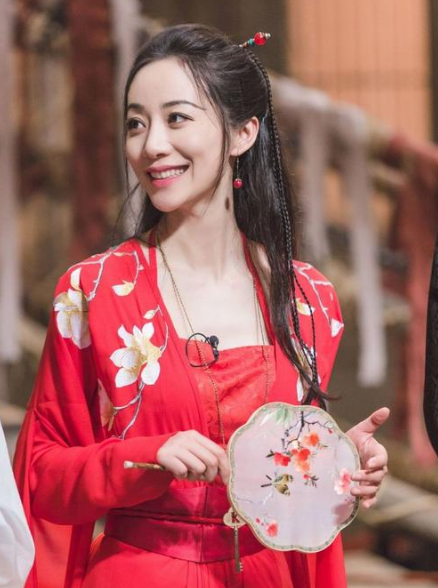 韩雪@韩雪一向与世无争，为何现在频繁参加综艺节目？袁弘的话或许是答案