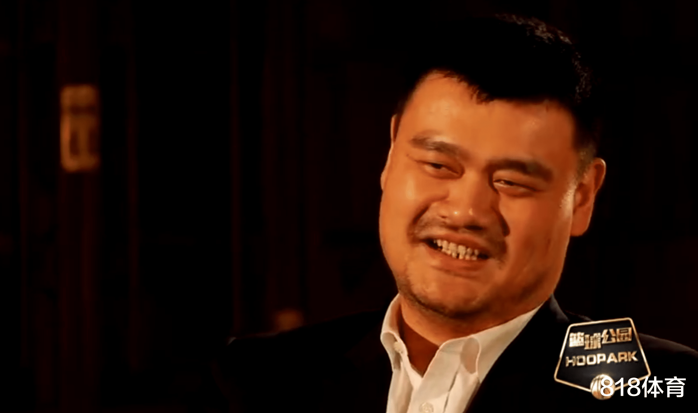 #姚明#08奥运前姚明请男篮吃大餐！仅13名队员受邀，全队敬酒送别丁锦辉