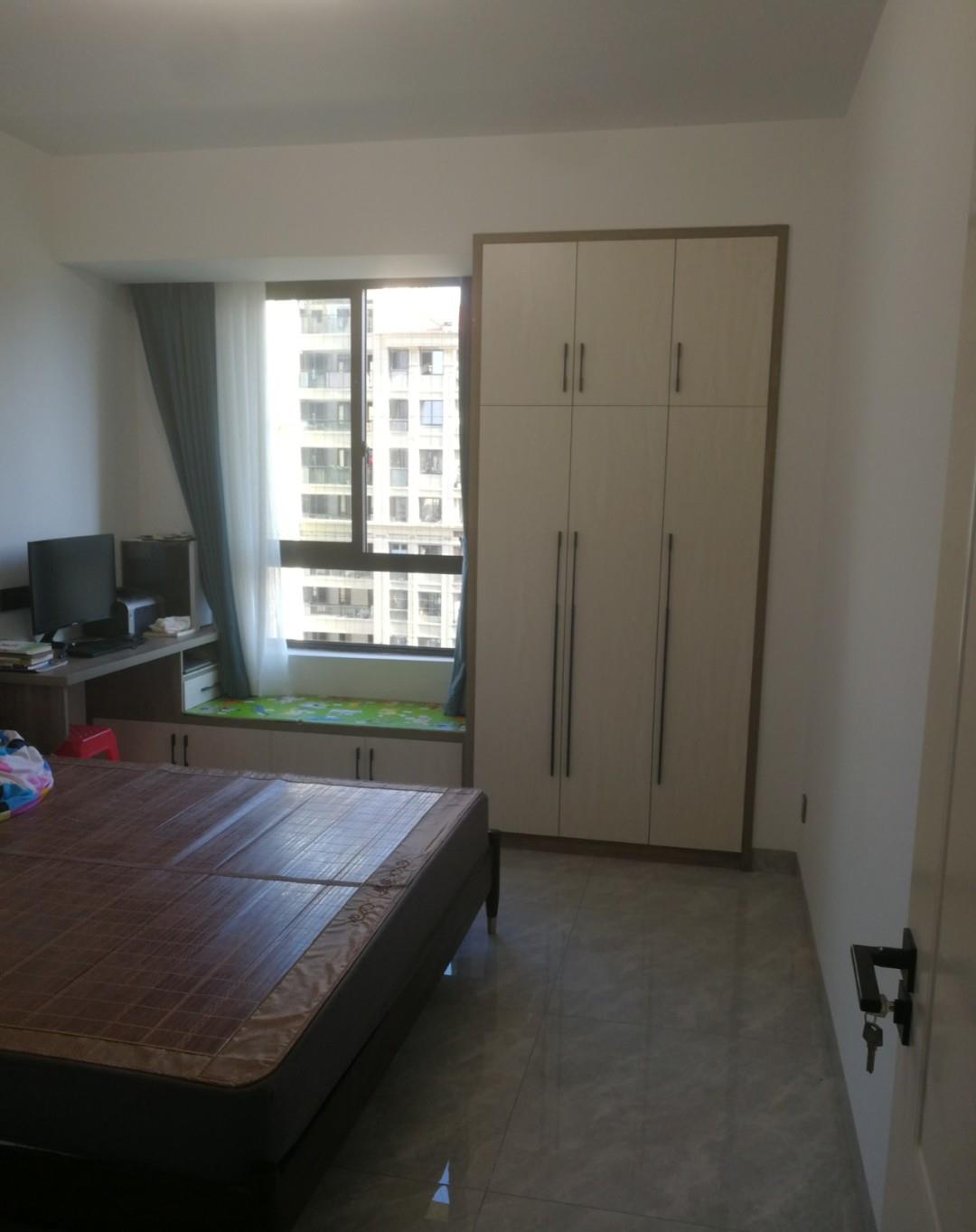 |终于搬新家入住了，装修不豪华，全屋也非常满意，特别开心！