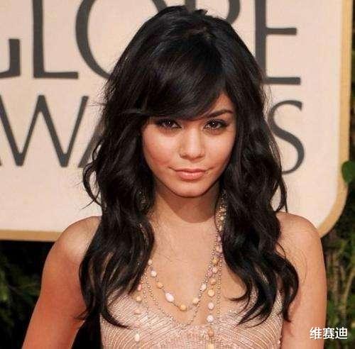 人物设定|从青春少女到艺术照女王，“坏女孩”凡妮莎·哈金斯的翻车史