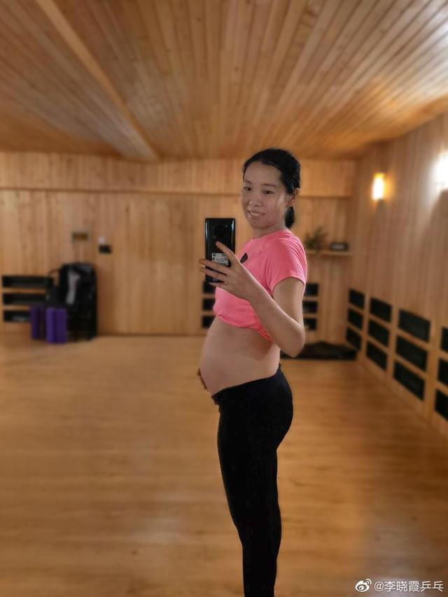 二胎■端午节李晓霞发微博宣布怀二胎！丈夫、孩子都是最“粽”要的人