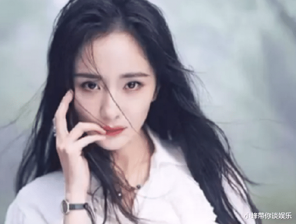 #Angelababy#baby空降《青你2》现场，短短3秒钟，抢走全场女选手风头