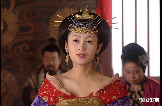古装剧|看看经典电视剧中的“额饰”，才知道现在的古装剧造型有多敷衍