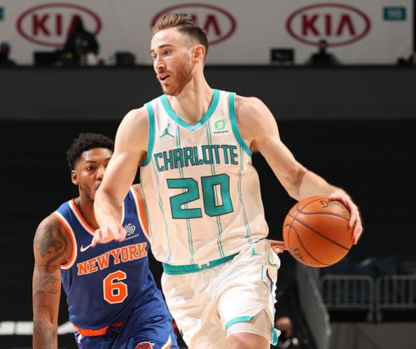 尼克斯队|17投11中，狂砍34分！海沃德大爆发，三球8分14板7助，完虐尼克斯