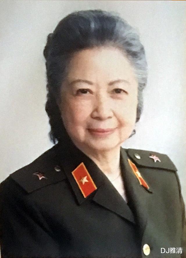 电影▲八一厂早期只有22位女明星，但“一个顶俩”，而且个个都“大有来头”