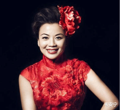 春晚■23次上春晚比本山还红，因太忙离婚，今51岁仍单身