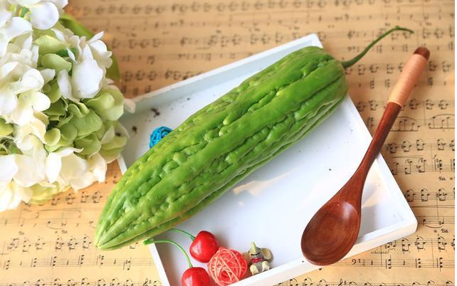 糖尿病|为何夏季糖尿病更“猖狂”？提醒：忌口4物，多喝3水，预防并发症