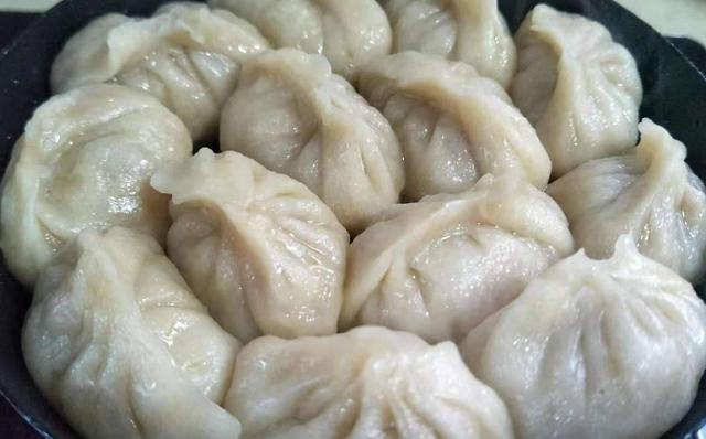 饺子|去东北餐馆吃饭,3人点5道菜,老板笑称吃完免单,上菜后都懵了