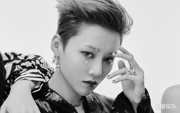 刘雨昕|THE9首张专辑海报曝光，刘雨昕帅出新高度，许佳琪性感迷人