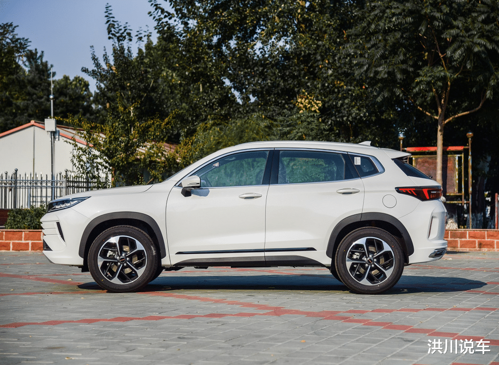 SUV■奇瑞又推新SUV,重1.5吨破百只需8.3秒,跑高速车内安静如办公室