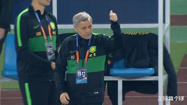 北京国安|中超2-1！国安大将憋红了脸跑回更衣室，3分钟后满血归来爆射破门