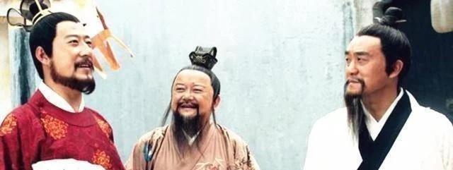 李隆基|朱元璋在老农家避雨，问老农姓啥？老农如实回答，封你世代为官