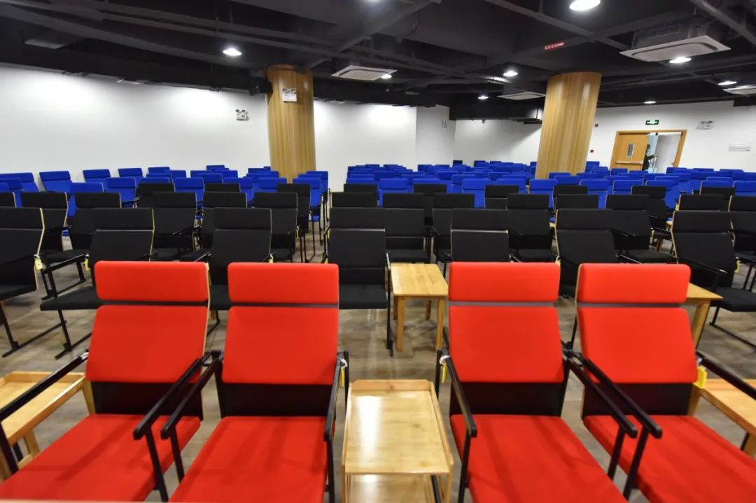 上海长宁 升级改造后的长宁文化艺术中心即将开放,小编带你提前看现场……