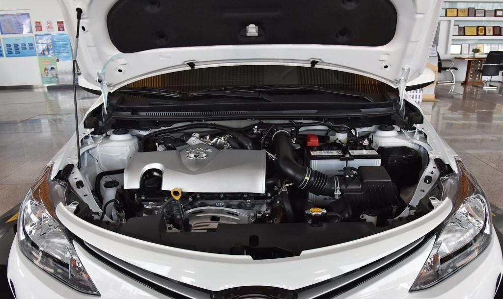 宝骏360:9万预算家轿怎么选?1.5L自动挡油耗仅5.2L,哪些配置更有必要?