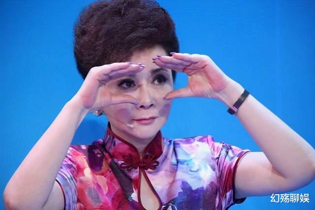 官宣|“春晚钉子户”蔡明：59岁含泪隐退的背后，是道不尽的辛酸
