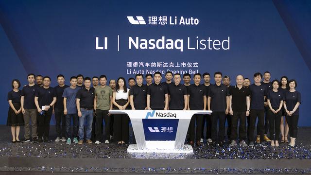 SUV|了不起的“中国车”，上市首日市值近千亿，虽是电SUV但续航800km