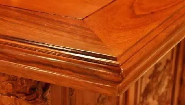 紫檀:黄花梨、草花梨、亚花梨的区别