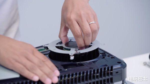 PlayStation 5|索尼官方公布PS5拆解视频 展示主机的内部结构