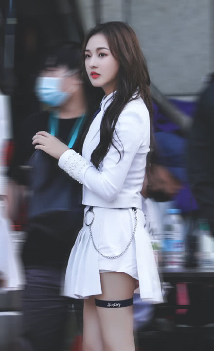 [陈卓璇]《创造营2020》舞台首秀，四大歌姬获网友力挺，陈卓璇名列榜首