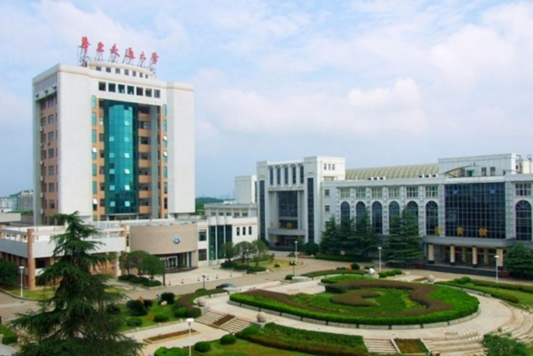 【北京交通大学】铁路专业“最牛”的3所大学，专为铁路局输送人才，工资高待遇好