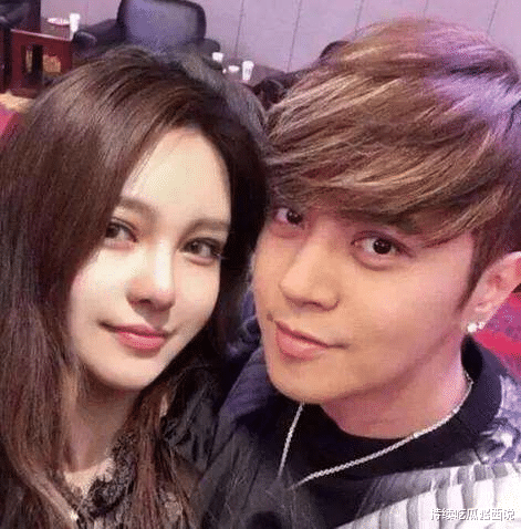 女孩|睡8粉，打3胎，一天连约3女，这位自闭症男星比陈冠希还会玩