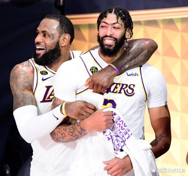 湖人队|湖人和绿衫军17座总冠军并列第一!那排在第二和第三的是哪些球队?