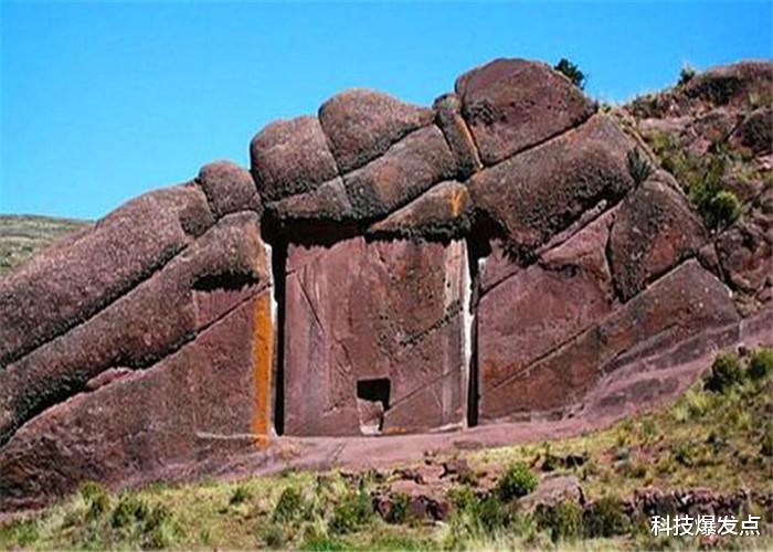 大门：秘鲁的神秘石头，传说里面有另一个世界，需要“密码”解开！