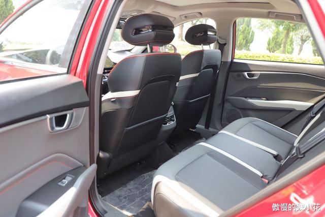 『宝骏汽车』宝骏汽车再次成功，国产版“X6”上市，车长接近5米，8.48万起售