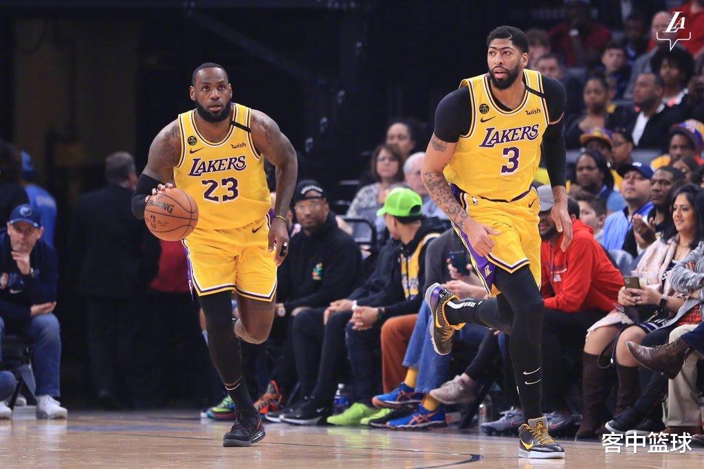 湖人队|红队刚晋级就传来湖人好消息！1胜2负，湖人球迷不要高兴太早