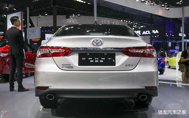 丰田凯美瑞|凯美瑞为何被称为\B级车扛把子\？售价20万的它，究竟有何魅力