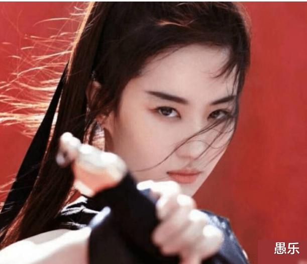 刘亦菲：刘亦菲已宣誓效忠美国！自称是“亚裔”？引无数网友怒怼！