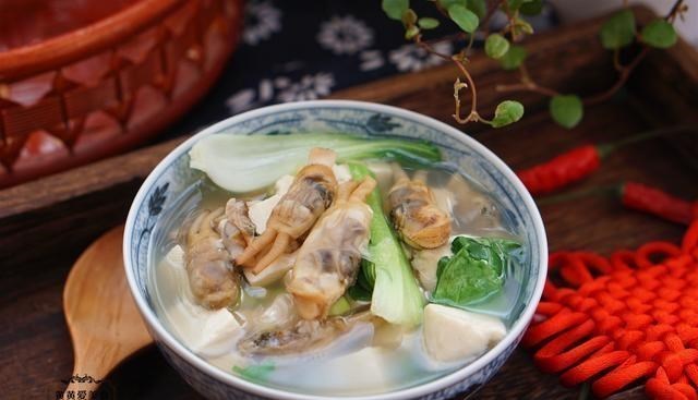 蛏子|三伏天，多给家人喝这汤，身体有劲不发虚，不放油清爽又鲜香