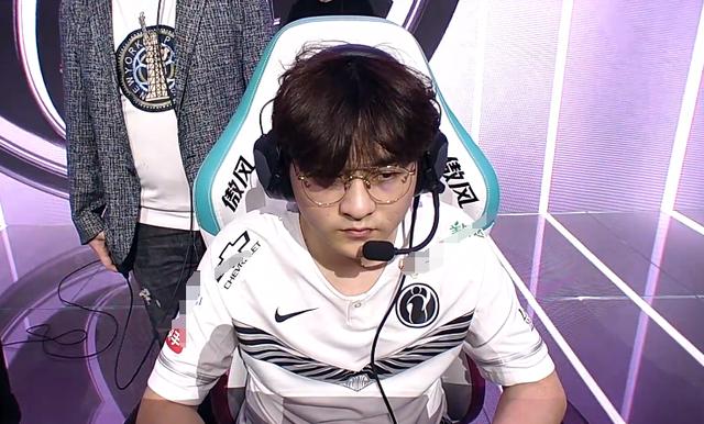 ig|IG被ES完虐，德云色都心疼泡芙：他不射箭就会被喷，谁让他在IG