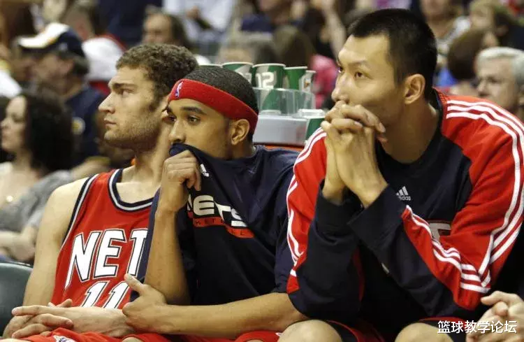 郑爽@“易建联很强，NBA对他不公平！”直到现在，阿里纳斯才说出实情