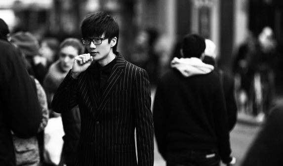 【演唱会】他平时像个“过气歌手”一样，一到开演唱会连票都买不到！