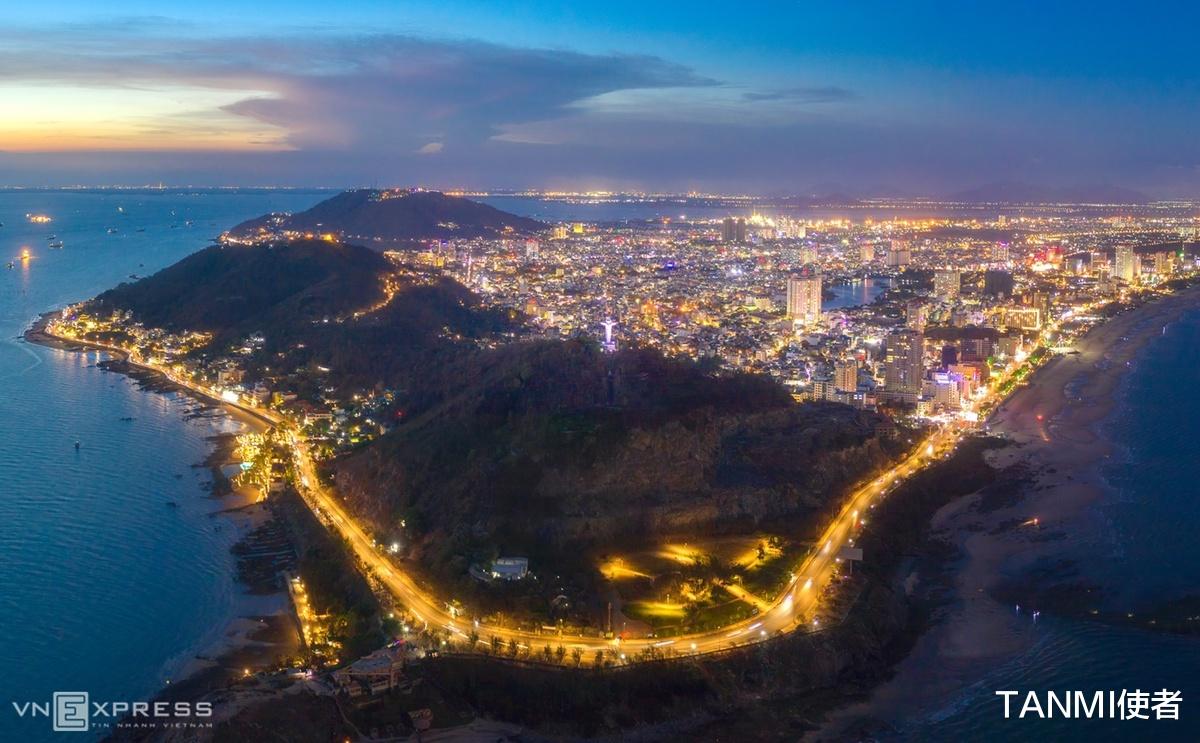 |越南经济发展如何？看一下越南城市的夜景，是不是很震撼？