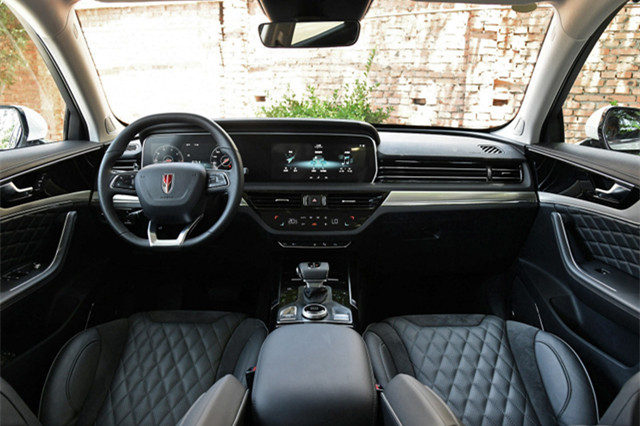 宝马1系|崛起的“中国制造”！30天狂甩9239辆，18万气场不输38万奥迪