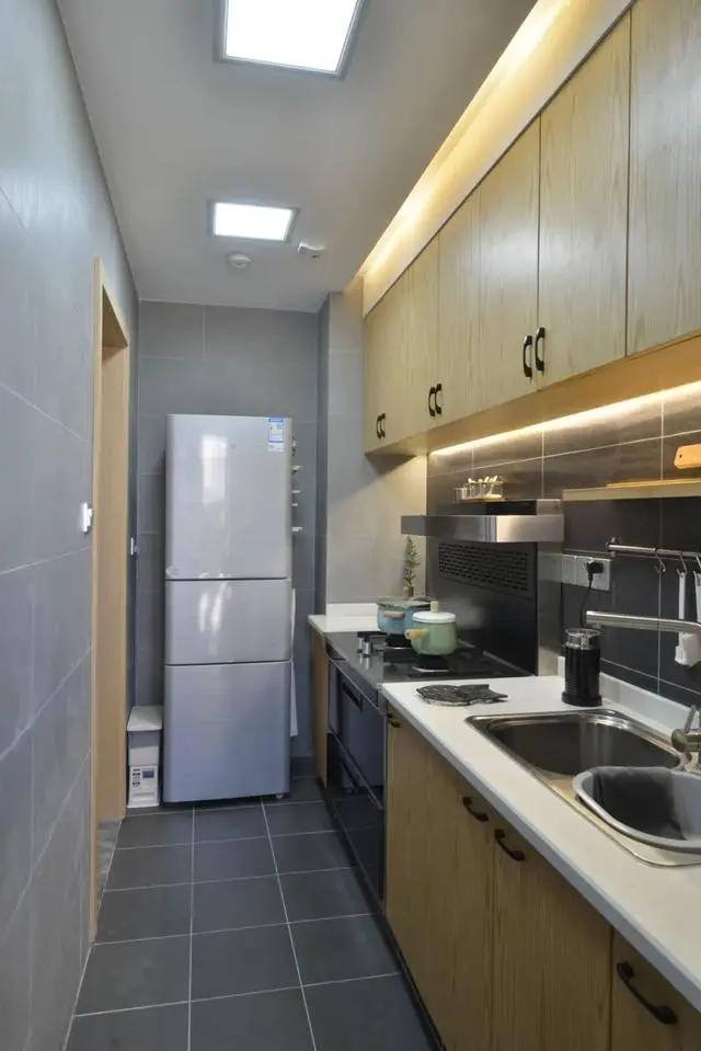 「」冰箱摆在厨房的参考